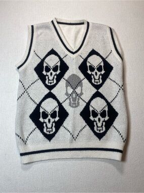 Skull Argyle V-Neck Sweater Vest in Cream and Black